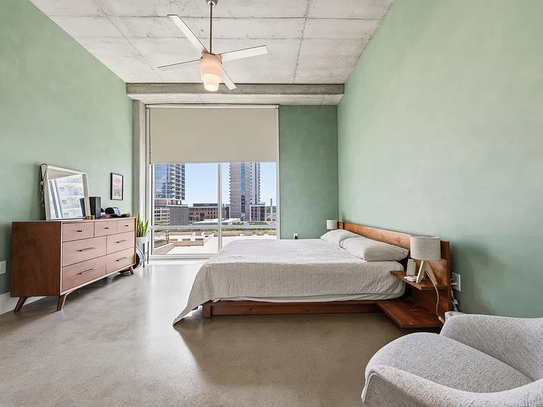 800 W 5th St #705 — Photo 3