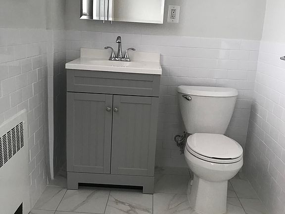 5th image of 229 W Upsal St #89xmhd3ft