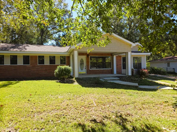 1113 Tate Dr, Dothan, AL 36301