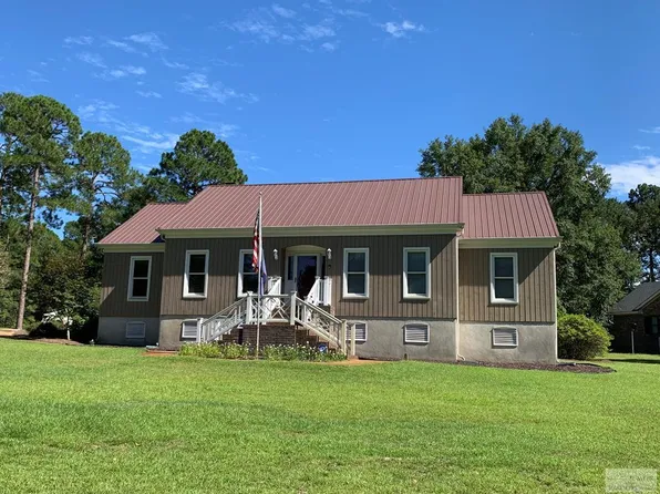 910 Moultrie Dr, Santee, SC 29142