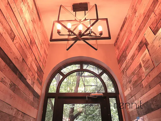 Rented by Rennit Inc. | media 43