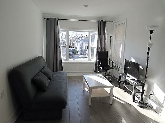 2nd image of 2035 E 64th St #1