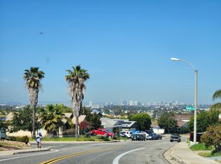 5880 Old Memory Ln, San Diego, CA 92114