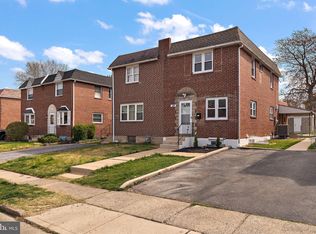 129 W Garrison Rd, Brookhaven, PA 19015