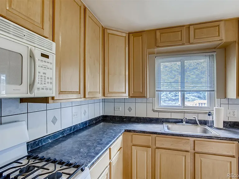 2584 S Gaylord St — Photo 8