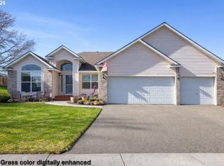 220 SE 11th St, Hermiston, OR 97838