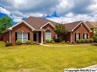 688 Wade Rd SE, Owens Cross Roads, AL 35763