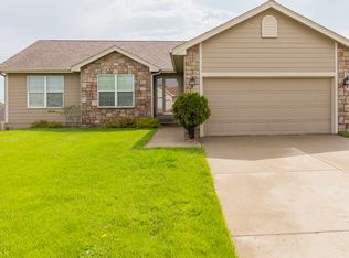 2920 SW Butternut Dr, Ankeny, IA 50023