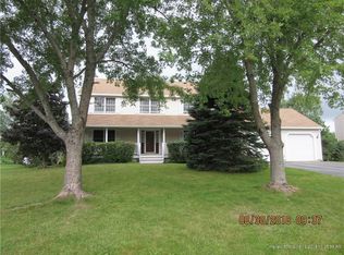 8 Independence Ave, Hampden, ME 04444