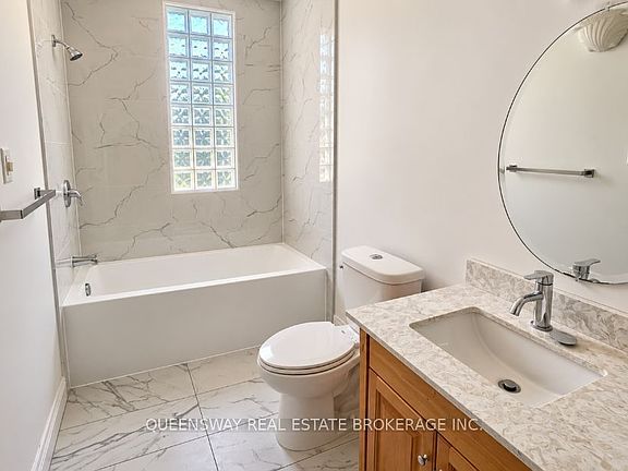 5th image of 73 Mary St #1