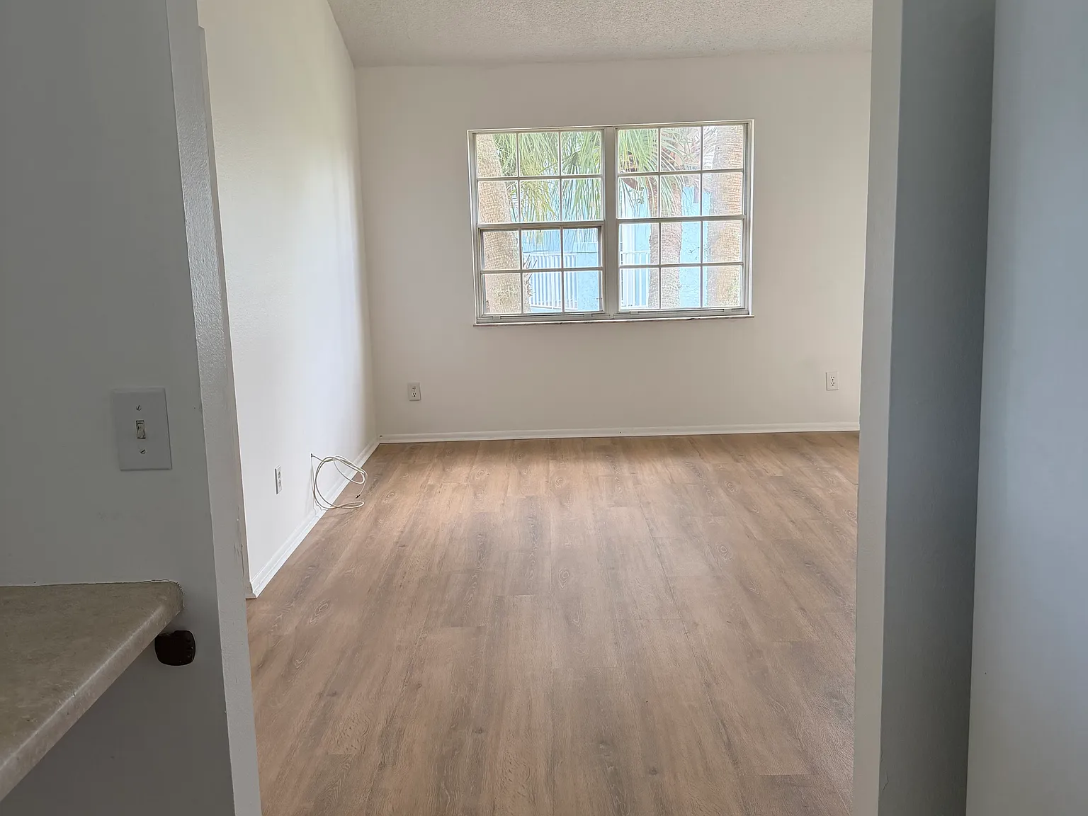 2 bed, 825 sqft, $1,850 — Photo 2