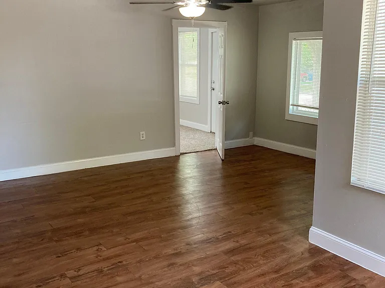 616 E Gandy St — Photo 9