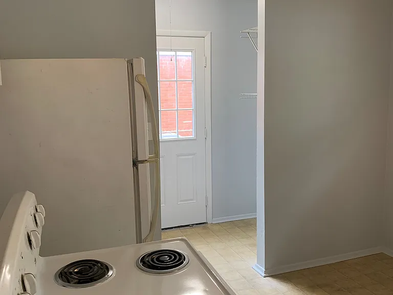 623 Virginia Ave — Photo 6