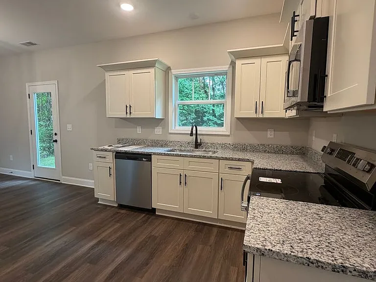 1711 Golf Club Ln — Photo 12