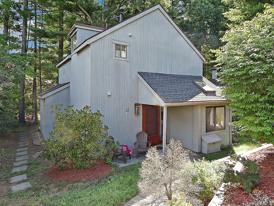 12 Laurel Lane