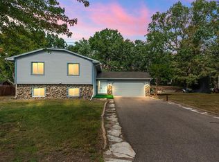 909 120th Ave NW, Coon Rapids, MN 55448