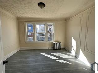 29 Robert Pl #1R, Irvington, NJ 07111