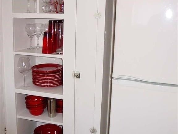 5th image of 2117 N Shartel Ave #2121