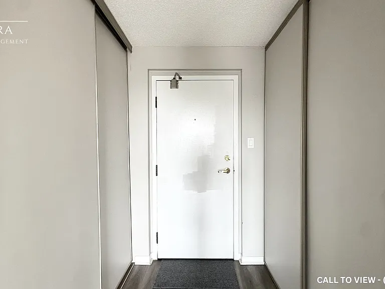 570 Proudfoot Ln #705 — Photo 13