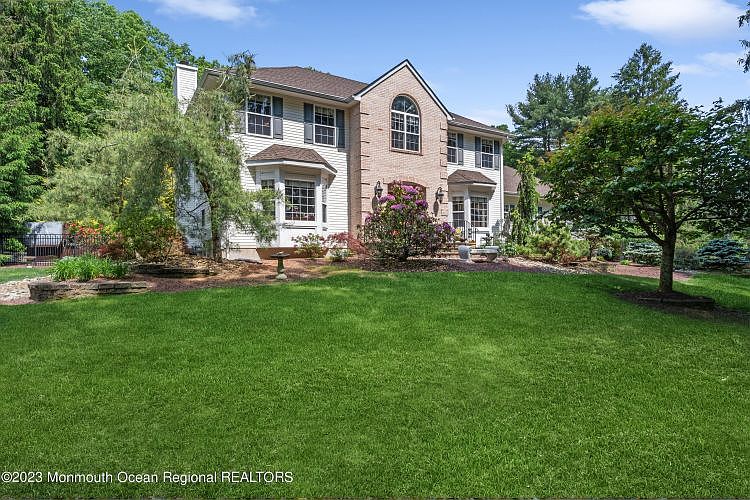 1st image of 3 Cottrell Dr