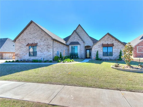 3117 Mackenzie Ave, Edmond, OK 73013
