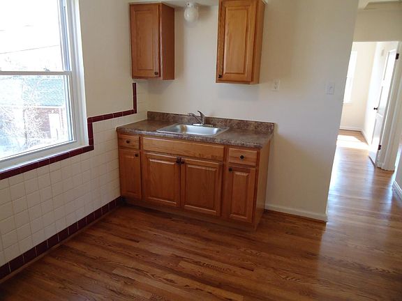 3rd image of 2140 Kaske Dr