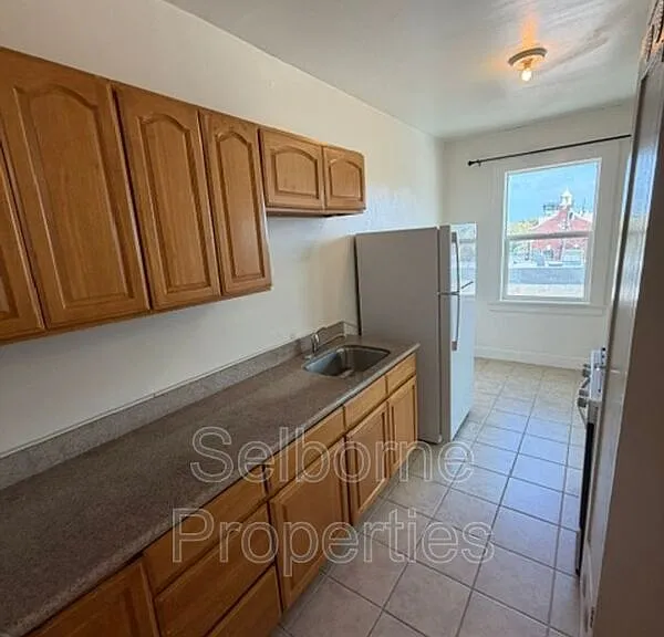 5508 San Pablo Ave #9 — Photo 2