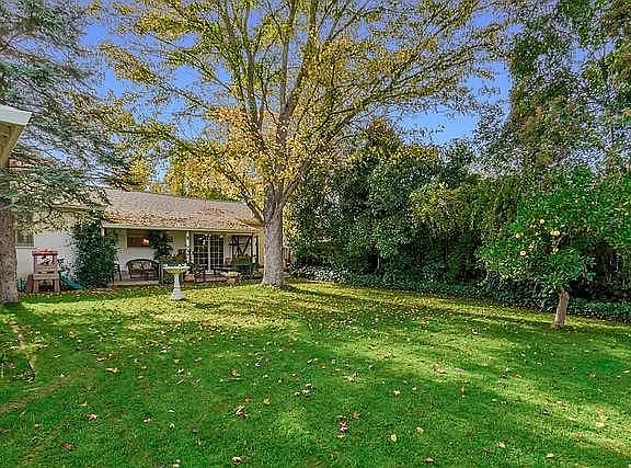 3rd image of 1541 Castec Dr