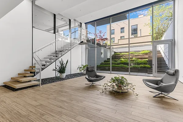 Rented by The Dermot Realty Management Company | media 6