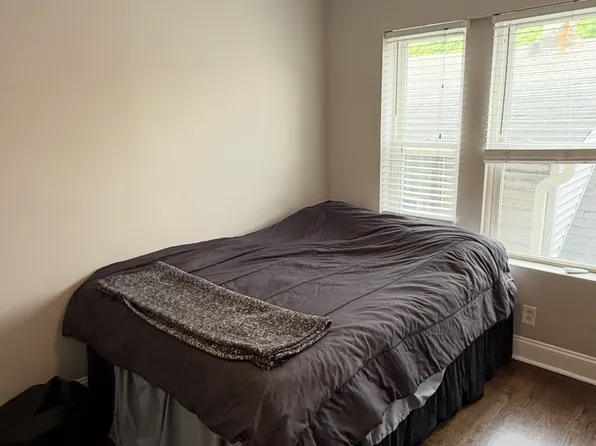 1645 W Lunt Ave APT 2S, Chicago, IL 60626