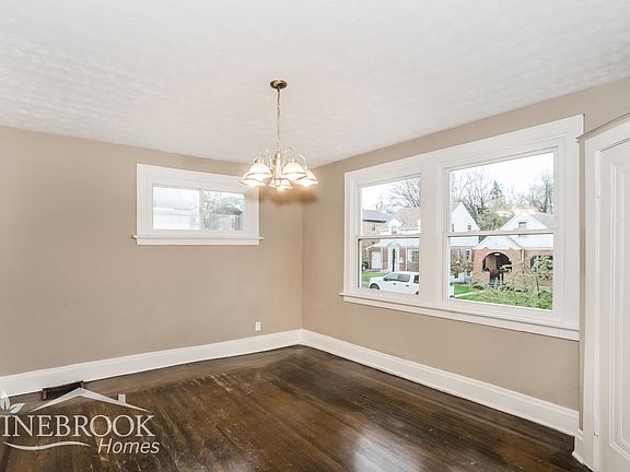 5th image of 3939 N Clerose Cir