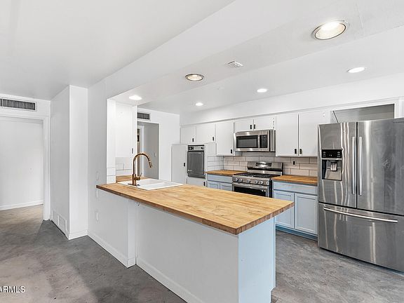 4th image of 6319 N 13TH Place