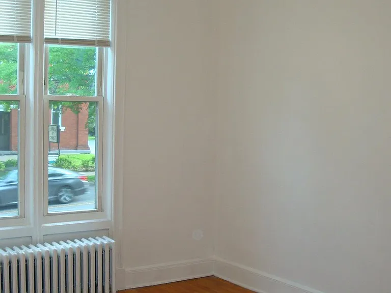 109 Montgomery St #1C — Photo 22