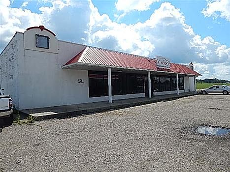 1st image of 606 Mill St