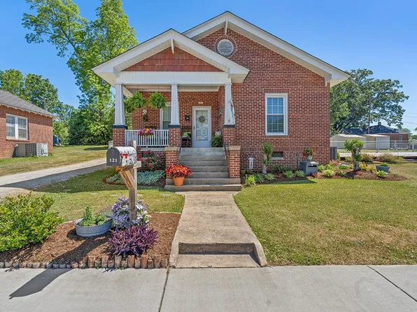 121 Sherard Ave, Ninety Six, SC 29666