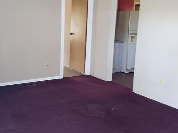 5th image of 14200 SE 58th Ct