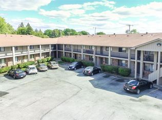 2360 Eastgate Rd, Toledo, OH 43614