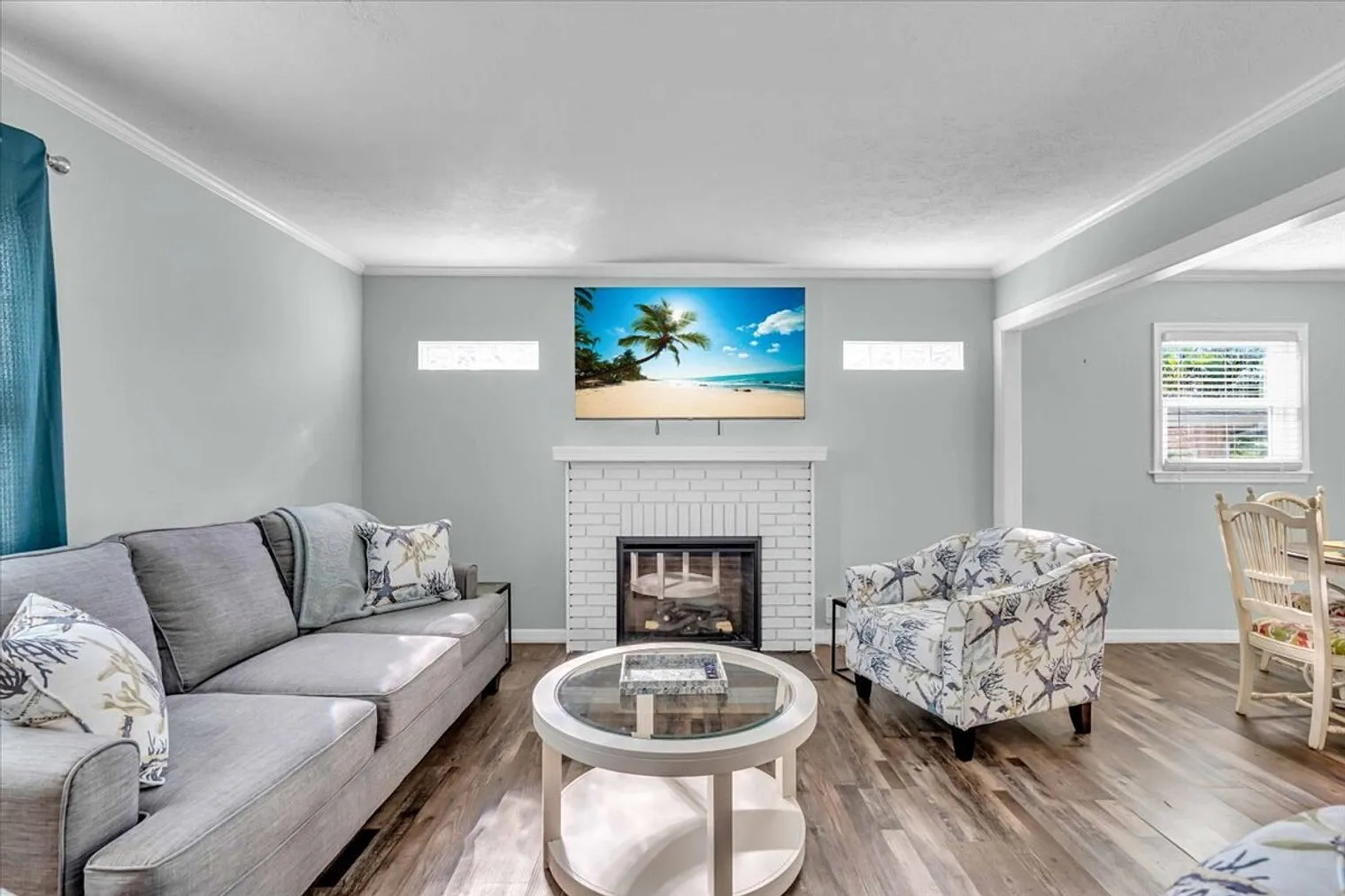 3 bed, 2.0 bath, $4,026 — Photo 1