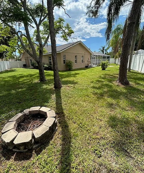 11682 Fox Creek Dr — Photo 3