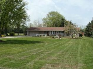 12200 S Durkee Rd, Grafton, OH 44044