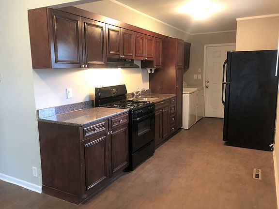 3rd image of 59 Birch St