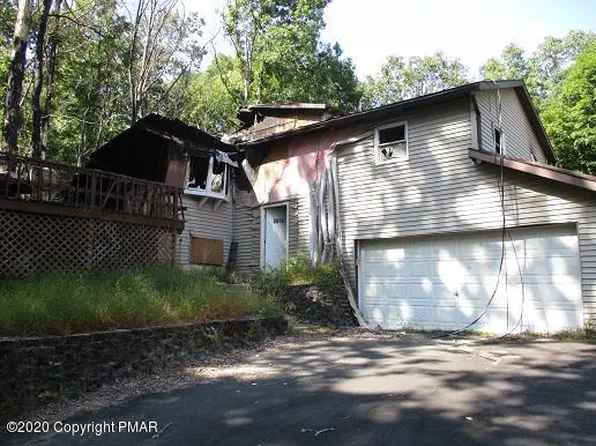 5078 Yukon Dr, East Stroudsburg, PA 18302
