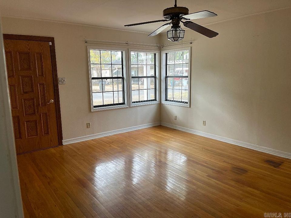 205 Crouch, Benton, AR 72019 Zillow