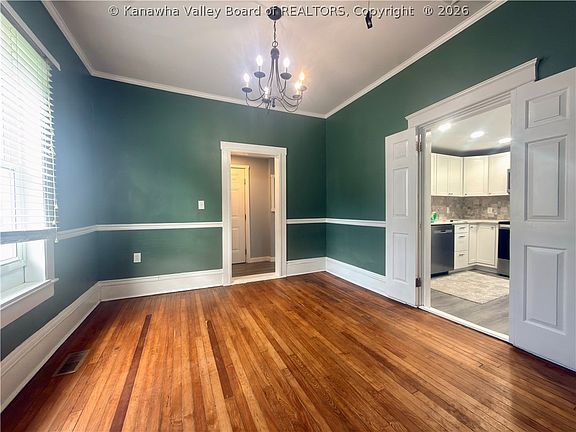 5th image of 4102 Venable Ave