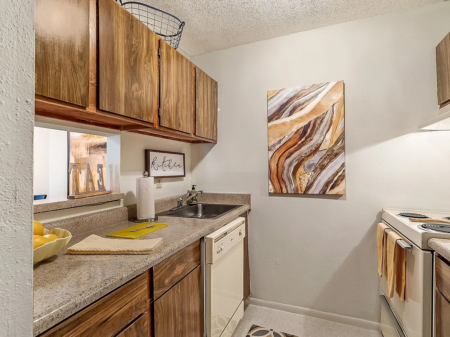 Windmill Creek South — Photo 1