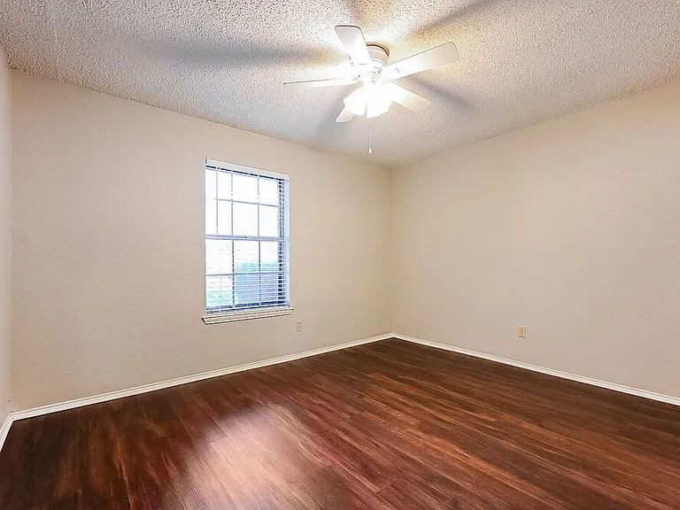 6217 Cool Springs Dr — Photo 15