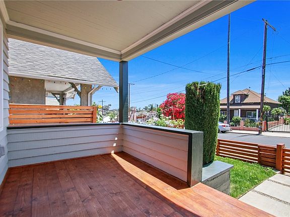 3rd image of 3043 Inez St