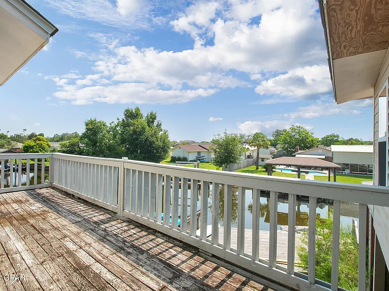 1365 Capri Dr — Photo 45
