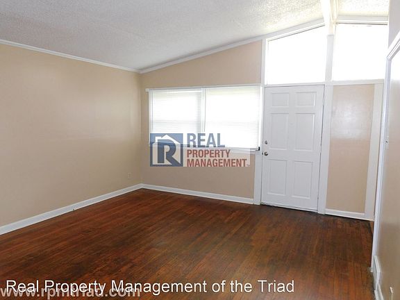 2nd image of 4220 Hampshire Dr
