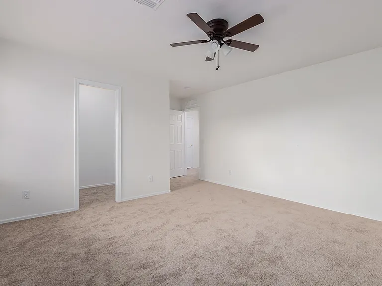 3209 W Saint Catherine Ave — Photo 12